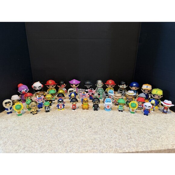 Just Play Other - Lot of 50 Ryan’s World Mini Figures Mixed Series Rare Chase Gold Chrome